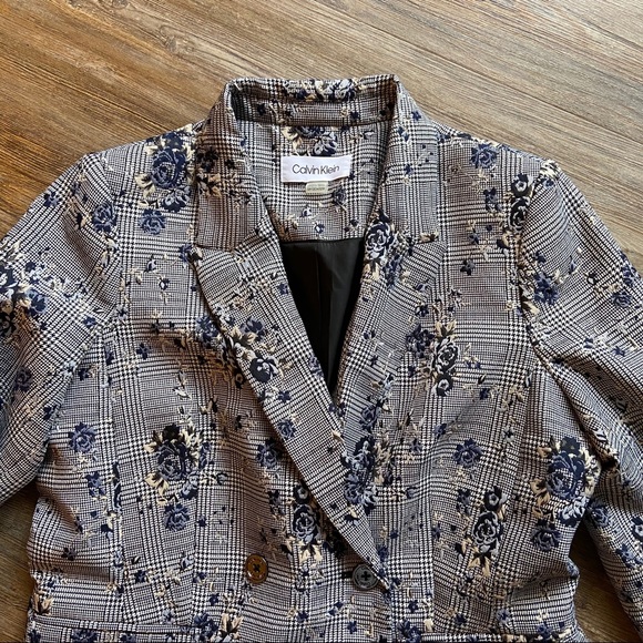 Calvin Klein Floral-Printed Plaid Jacket - Picture 13 of 15